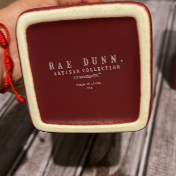 Rae Dunn bathroom collection - Picture 6 of 6